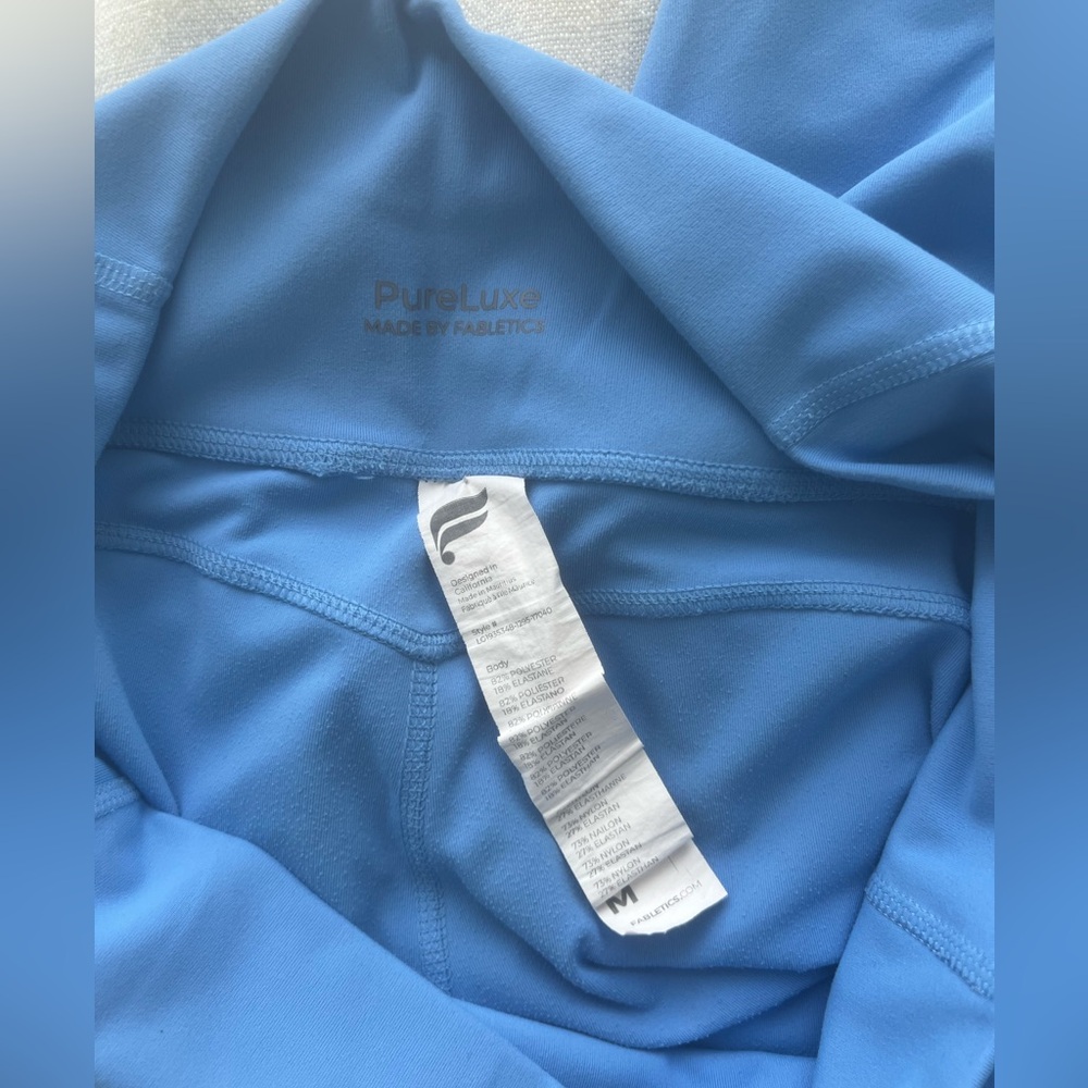 Fabletics Women’s Sky Blue Leggings - Picture 4 of 4